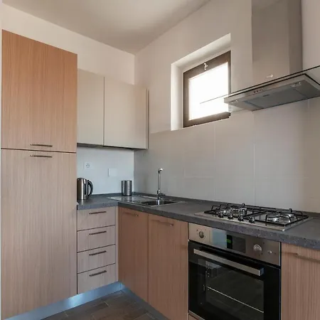 Guesthost - Fonte Laurentina