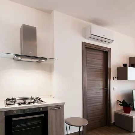 Guesthost - Fonte Laurentina Rom